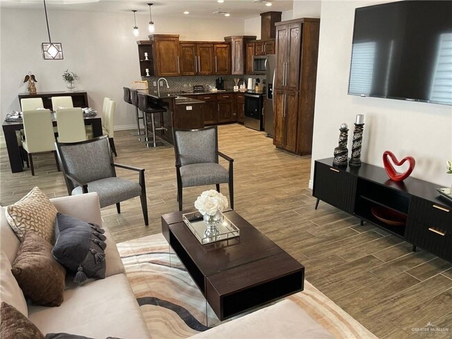 Foto del edificio - 5112 W Expy 83