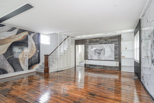 Foto del edificio - 121 Oak St