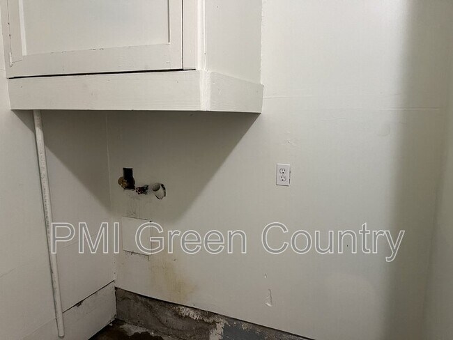 Foto del edificio - 1616 S Sycamore Ave