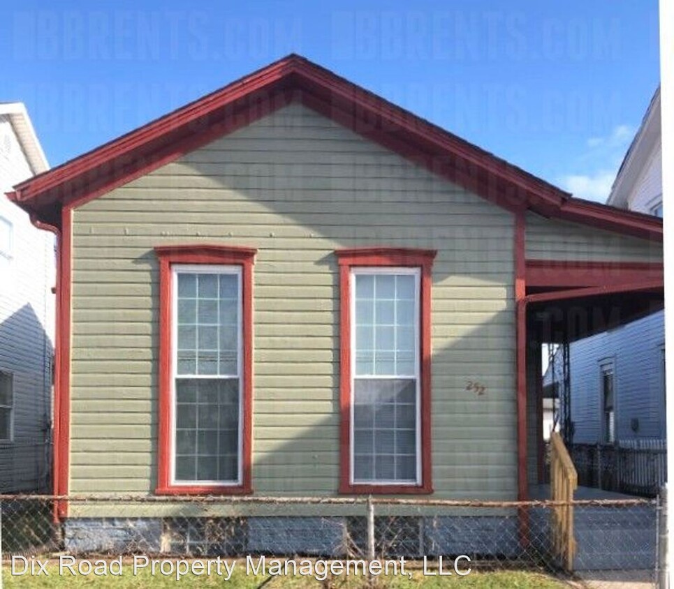 Primary Photo - 2 br, 1 bath House - 252 McClure Street,