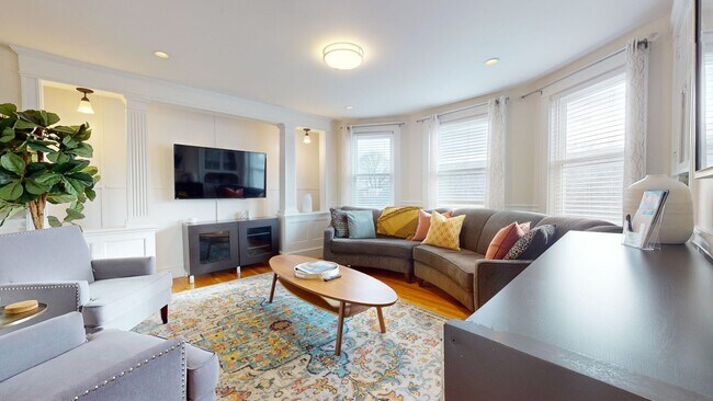 Foto del edificio - RENOVATED 4 bed 2 bath in Cambridge....