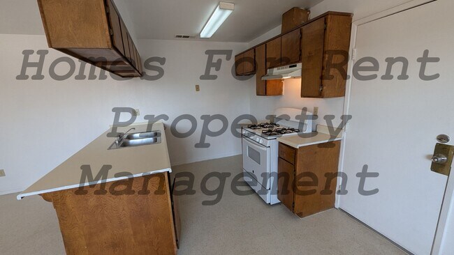 Foto del edificio - 229 S F St