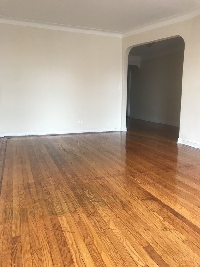 Foto del edificio - 14050 Ash Ave