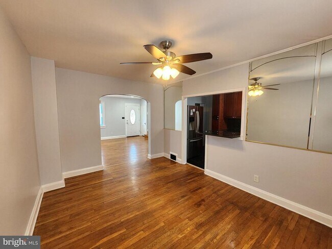 Foto del edificio - 1420 Winston Ave