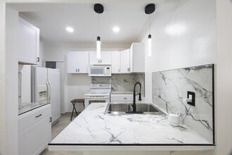 Building Photo - 4591 Purdy Ln