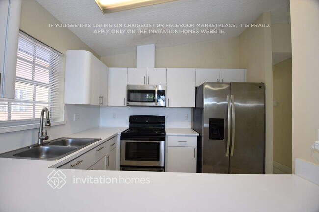 Foto del edificio - 13750 SW 157th Terrace