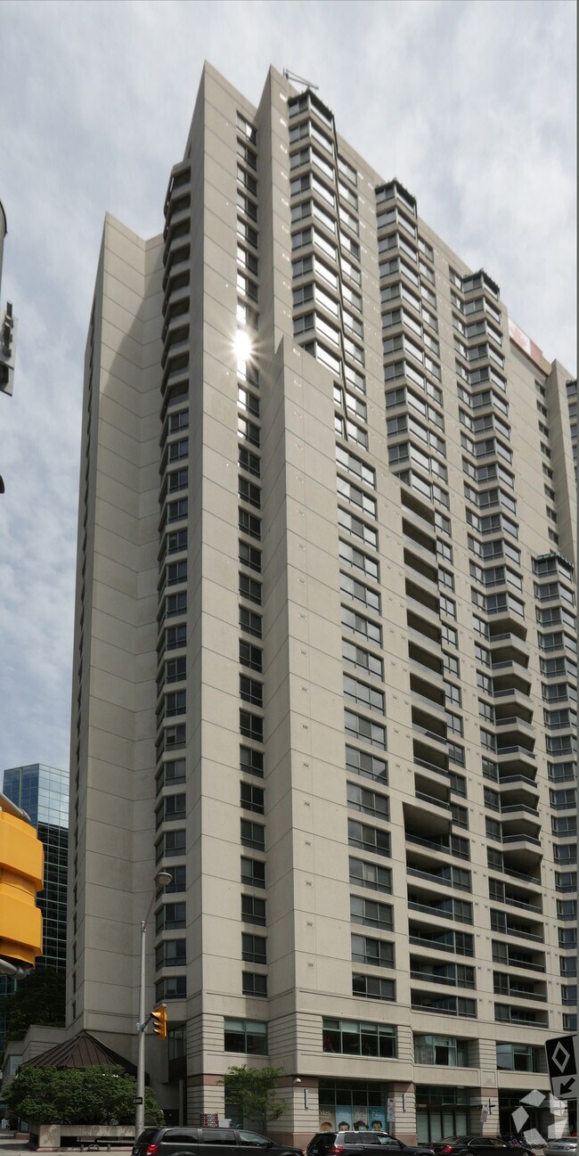 One80five Apartments 185 Lyon St Ottawa, ON