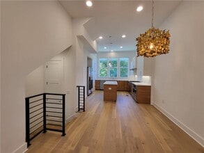 Building Photo - 3500 Harmon Ave