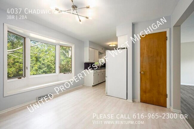 Building Photo - Available Now | 3 Bedroom 2 Bath Single Fa...