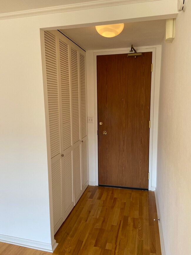 Entry-way coat closet and storage - 2040 Franklin St