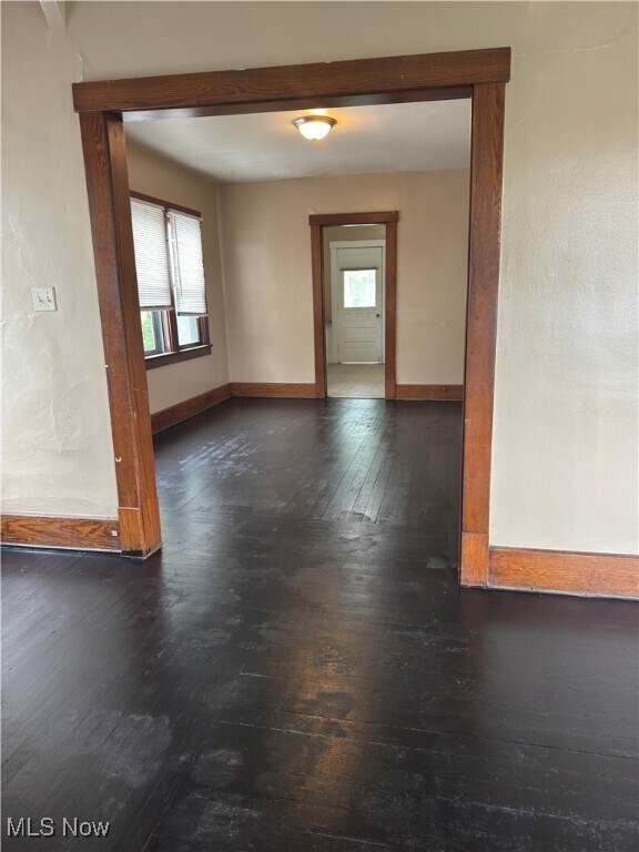 Foto del edificio - 133 E Ravenwood Ave