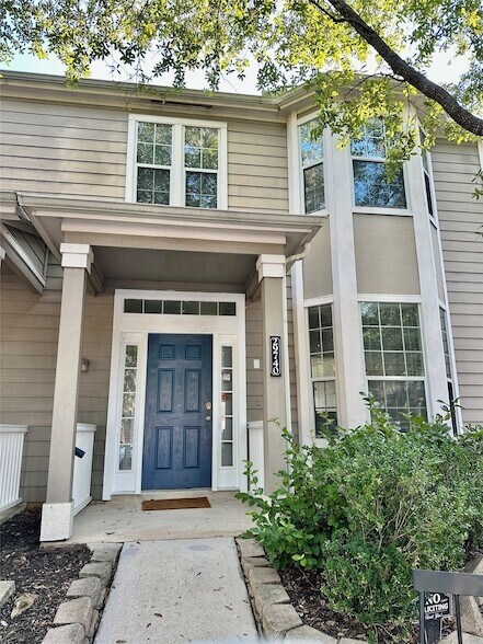 Foto del edificio - 29740 Sullivan Oaks Dr