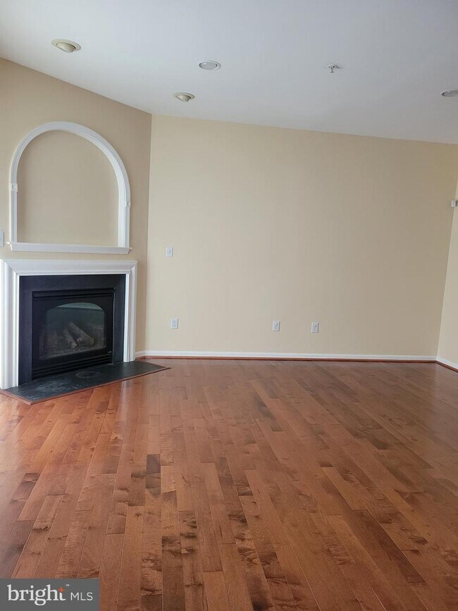 Building Photo - 11712 Gunners Dr