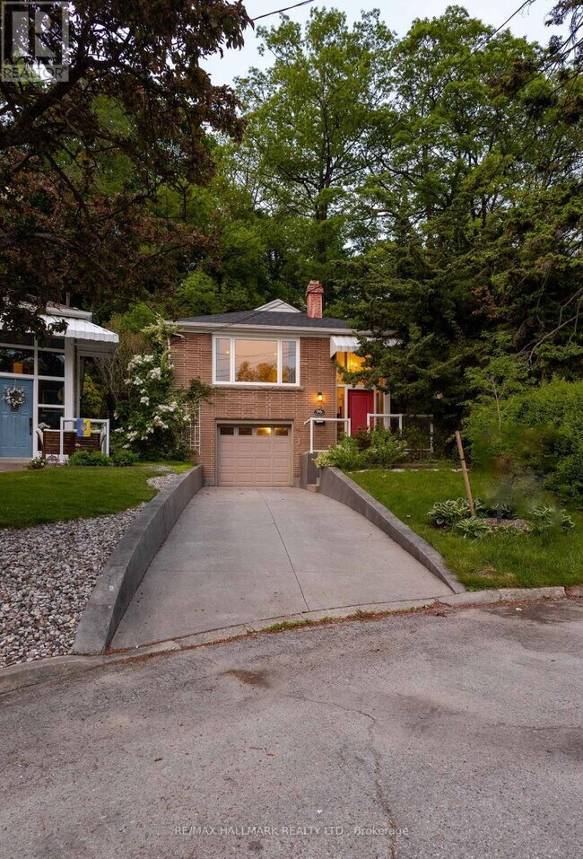 Building Photo - 96 Glen Davis Crescent