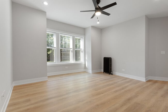 Building Photo - 1904 W Morse Ave