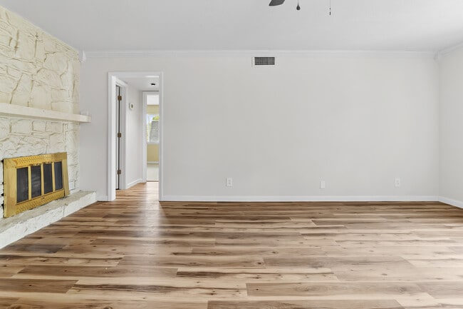 Building Photo - 4426 E 68th St