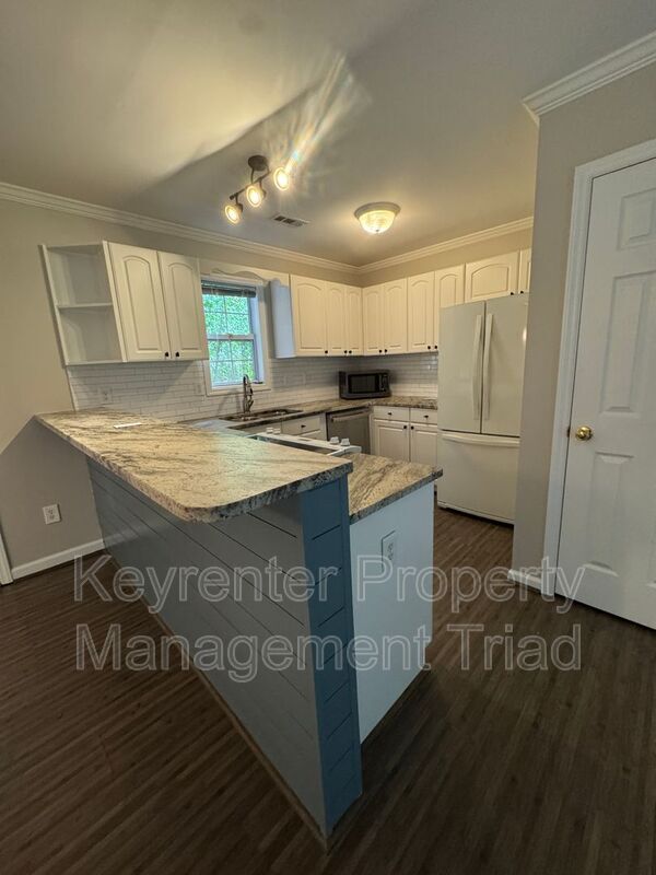 Foto del edificio - 706 Princess Rd