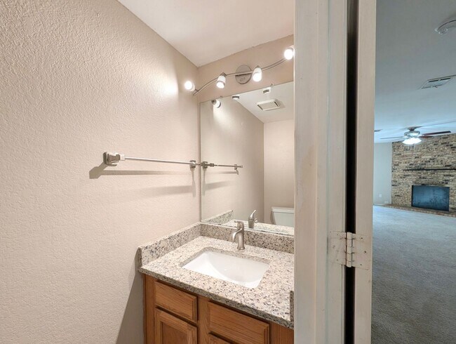 Foto del edificio - Cozy condo in Euless!!!