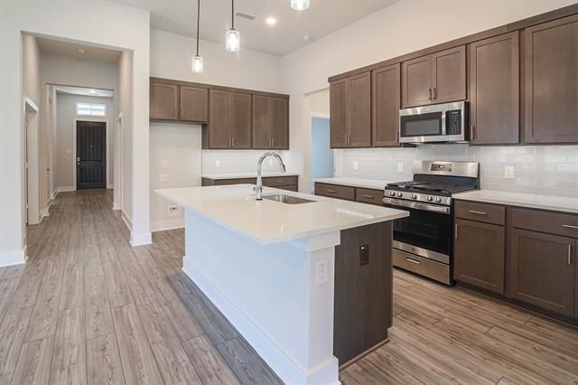 Foto del edificio - 917 Hawthorn Ln