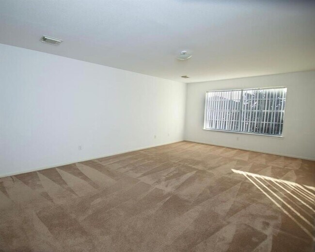 Foto del edificio - 10943 Malden Dr