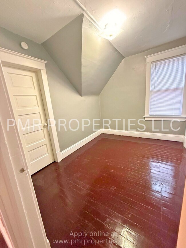 Foto del edificio - 2856 Bristol St