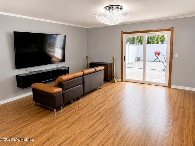 Foto del edificio - 58 Thorne Ln