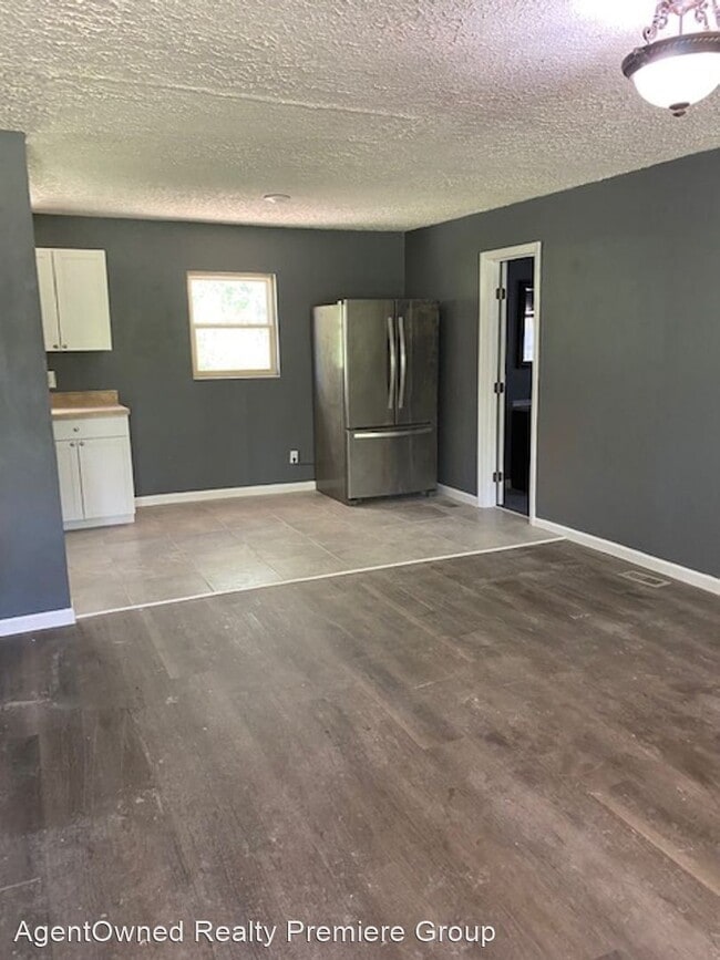 Building Photo - 3 br, 2 bath House - 1612 Givhans Rd.