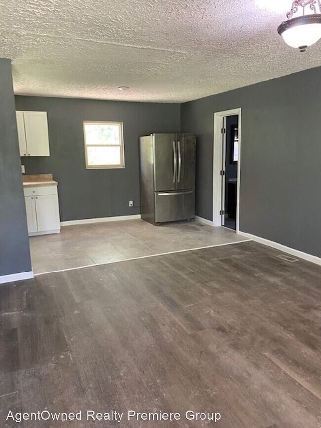 Foto del edificio - 3 br, 2 bath House - 1612 Givhans Rd.
