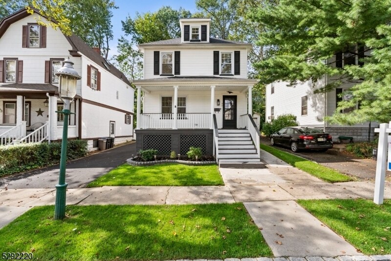 Primary Photo - 40 Edgewood Rd