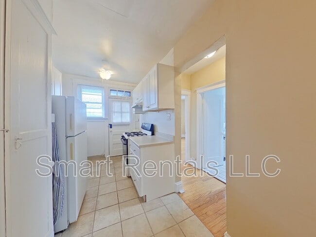 Foto del edificio - 1008 Tamm Ave