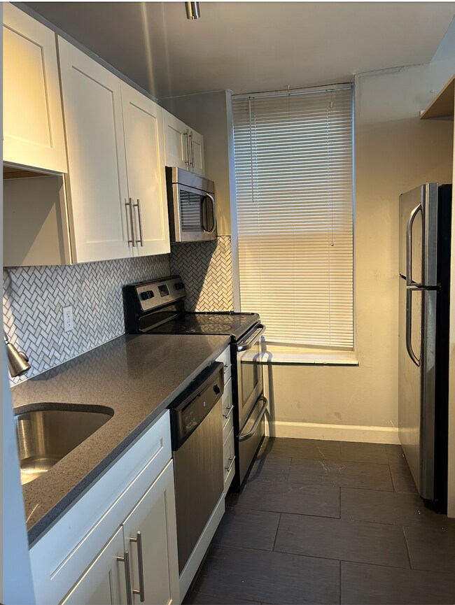 Foto del edificio - 407 N Taylor Ave