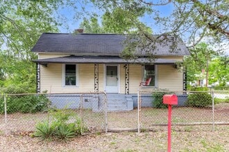 Building Photo - 404 N 15th St