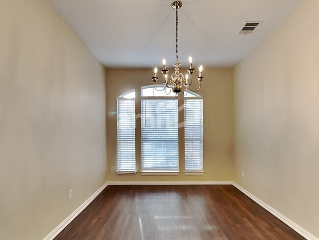 Building Photo - 11737 Latania Ln