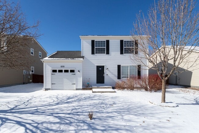 MODERN 3-BEDROOM HOME in CROSS CREEK w/ A/C - MODERN 3-BEDROOM HOME in CROSS CREEK w/ A/C