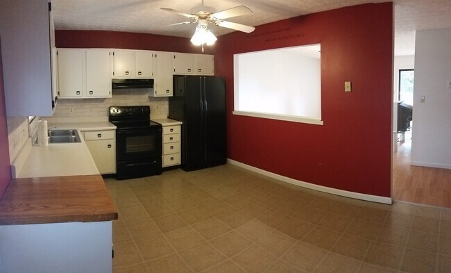 Building Photo - 4722 Shell Dr
