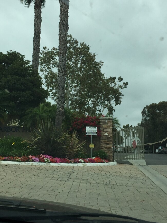 Foto del edificio - 432 Edgehill Ln