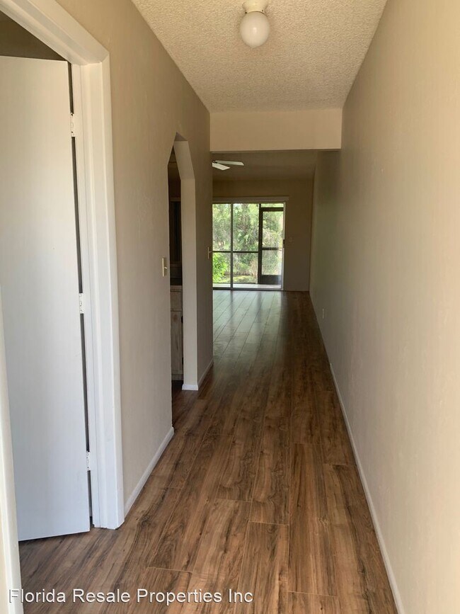 Foto del edificio - 829 Gleason Pkwy