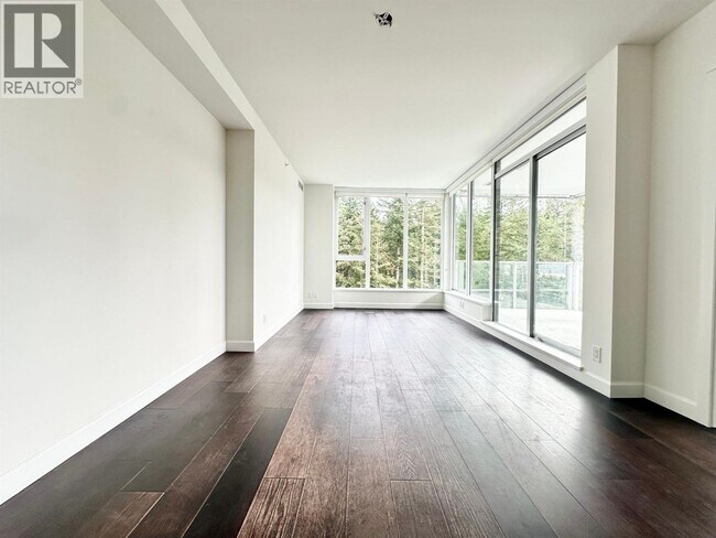 Photo du bâtiment - 3355 Binning Rd