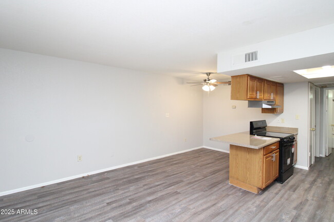 Foto del edificio - 3002 W Waltann Ln