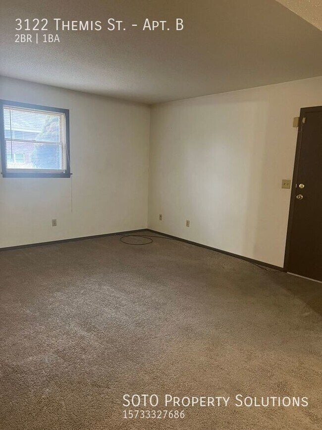 Building Photo - 2BD/1BA Pet Friendly Apartment