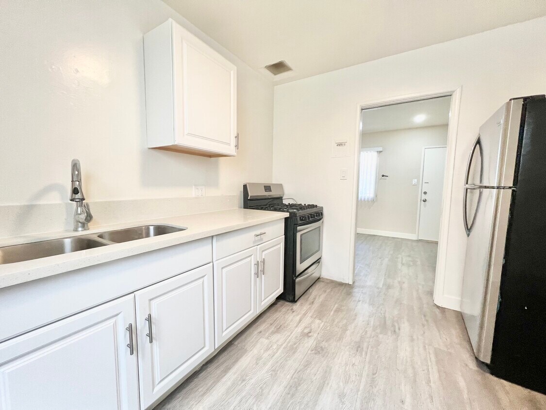 Foto principal - 2621 Brighton Ave