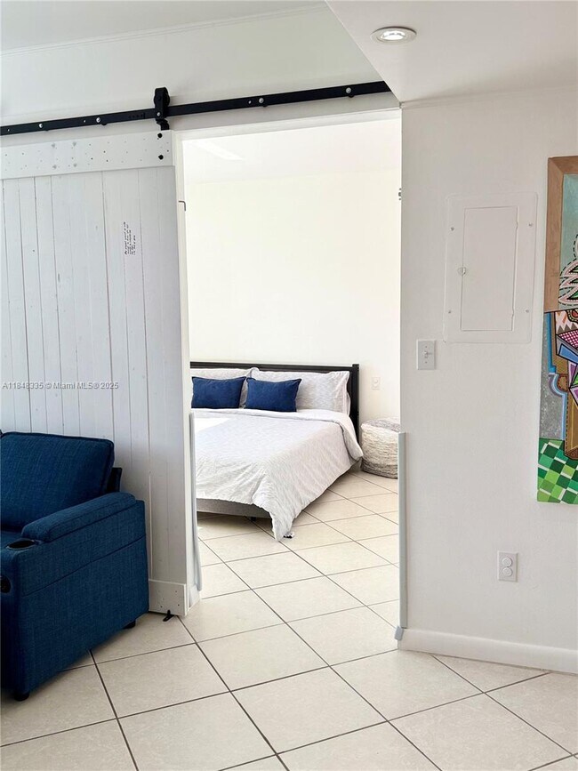 Foto del edificio - 1390 Ocean Dr