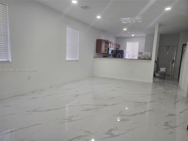 Building Photo - 17337 NW 7th Ave