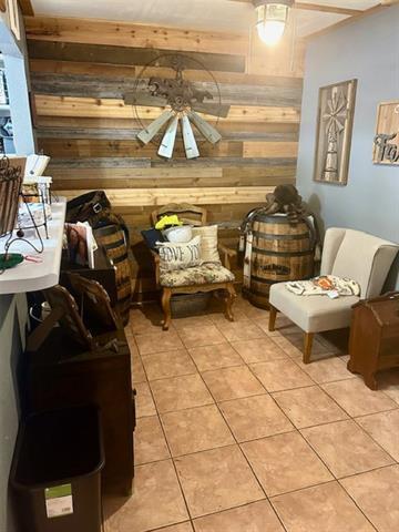 Foto del edificio - 1448 Thistlewood Ln