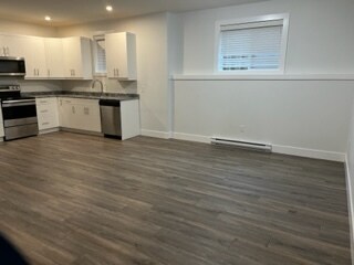 Building Photo - 10416-B-10499 99 Ave
