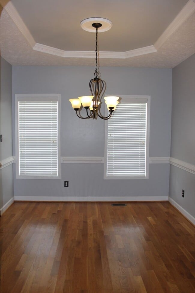 Building Photo - Parkers Ridge