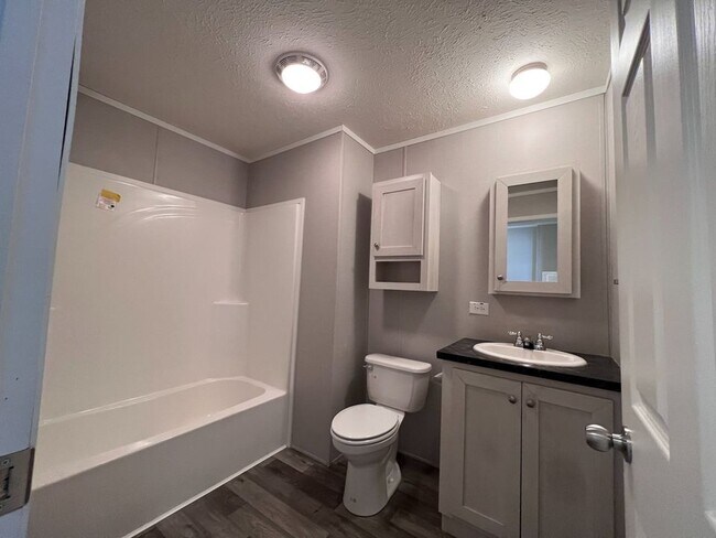 Foto del edificio - 2402 Catalpa St