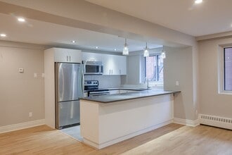 Building Photo - 3421 Rue Drummond