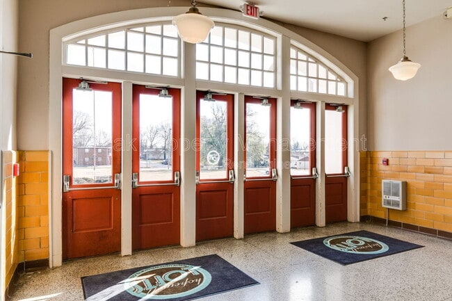 Building Photo - 1201 W City Point Rd