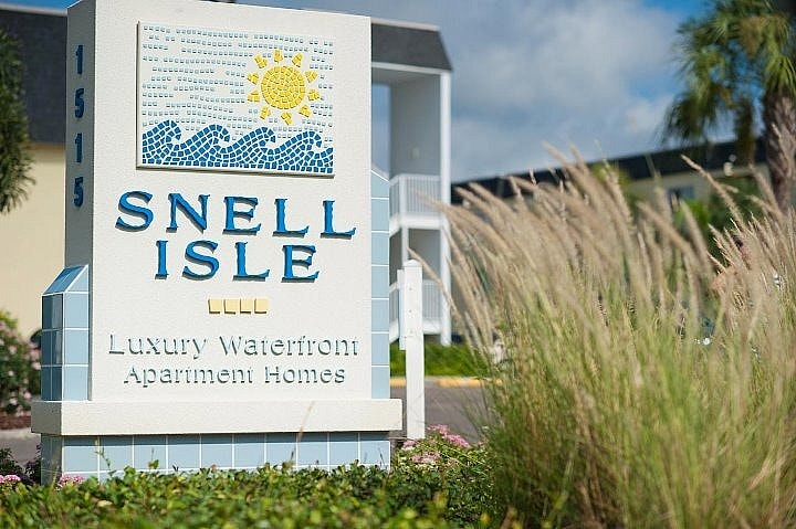 Primary Photo - Snell Isle